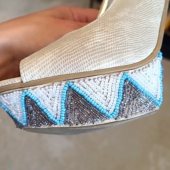 Kenneth Cole Reaction Platform Beaded Peep Toe Slingback High Heel - Picture 4 of 8